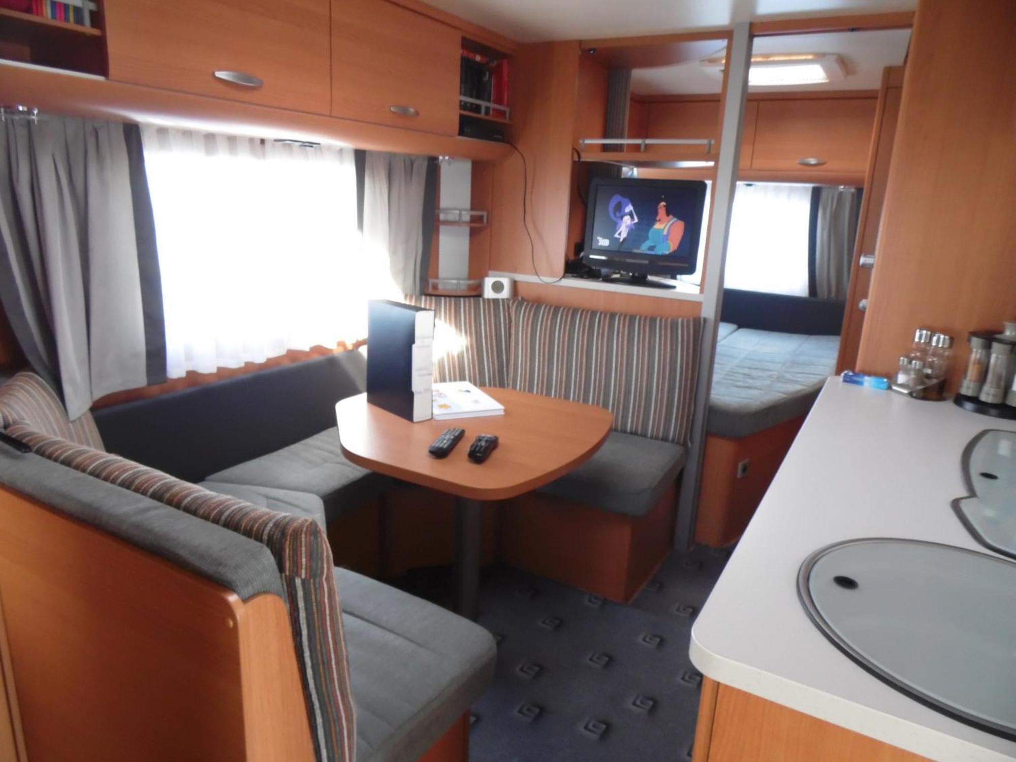 Campsite Wohnwagen Mit Festem Vorzelt - Incl. *