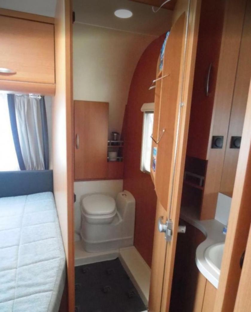 Wohnwagen Mit Festem Vorzelt - Incl. Campsite *